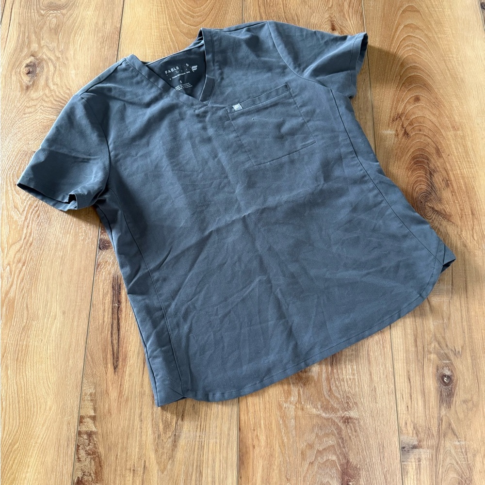 Fabletics Onyx V-Neck Scrub Set - image 2